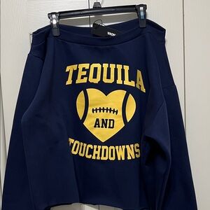 NWT Fashion Nova Navy off shoulder  Sweatshirt. Size L.